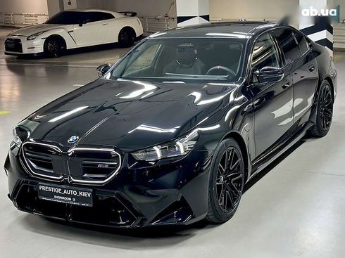 BMW M5 2025 - фото 9