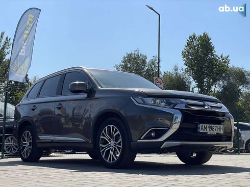 Mitsubishi Outlander 2016 - фото 11