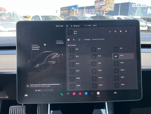 Tesla Model 3 2019 черный - фото 19