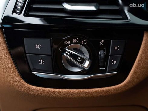 BMW 5 серия 2017 - фото 25