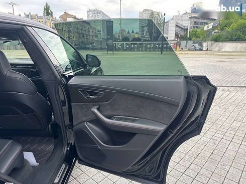 Audi RS Q8 2020 - фото 30