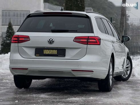 Volkswagen Passat 2017 - фото 19