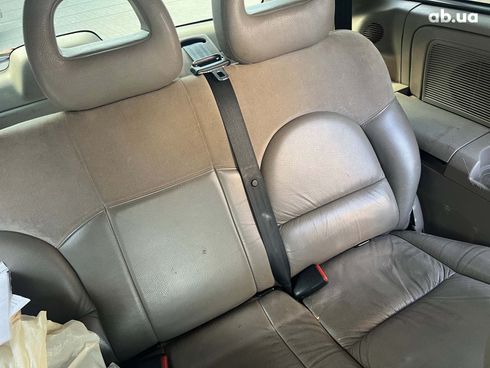 Chrysler Voyager 2001 серый - фото 15