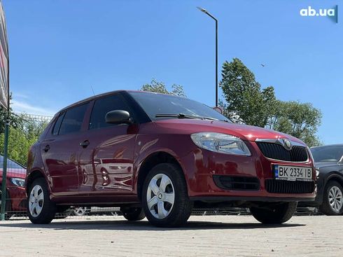 Skoda Fabia 2008 - фото 11