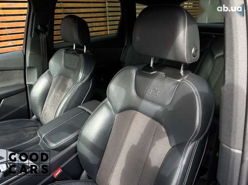 Audi Q7 2017 - фото 29