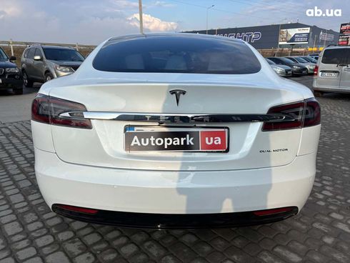 Tesla Model S 2019 белый - фото 8