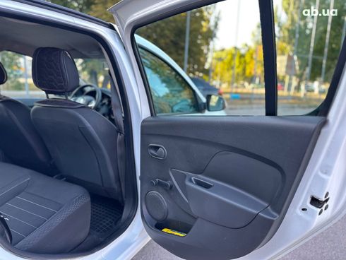 Renault Sandero 2021 белый - фото 23
