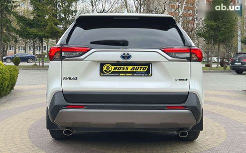 Toyota RAV4 2019 - фото 6