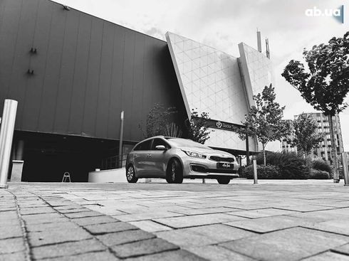Kia Cee'd 2016 - фото 29