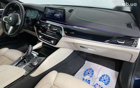 BMW 5 серия 2017 - фото 8