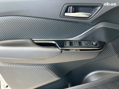 Toyota C-HR 2021 серый - фото 22