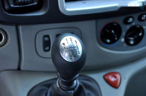 Opel Vivaro 2014 - фото 23