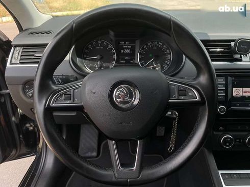 Skoda Octavia 2016 - фото 30