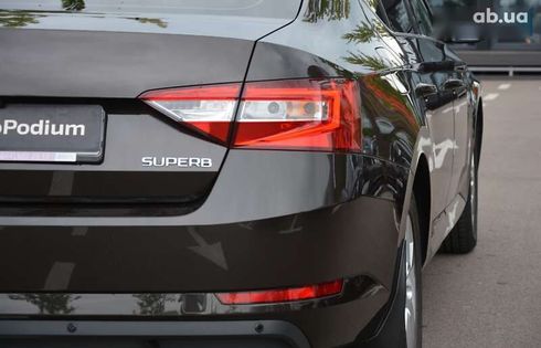 Skoda Superb 2015 - фото 10