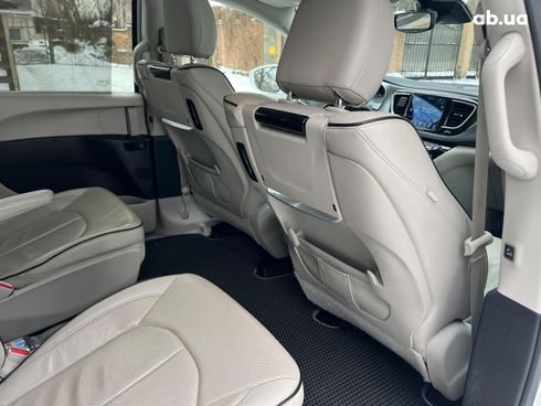 Chrysler Pacifica 2017 белый - фото 36