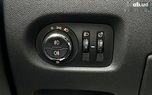 Opel Corsa 2011 - фото 15