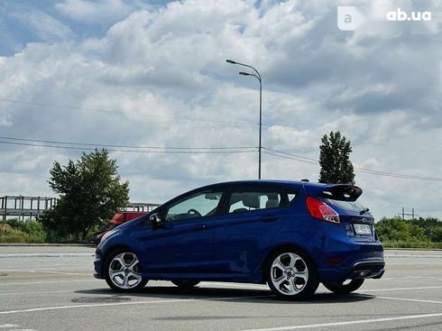 Ford Fiesta 2013 - фото 6