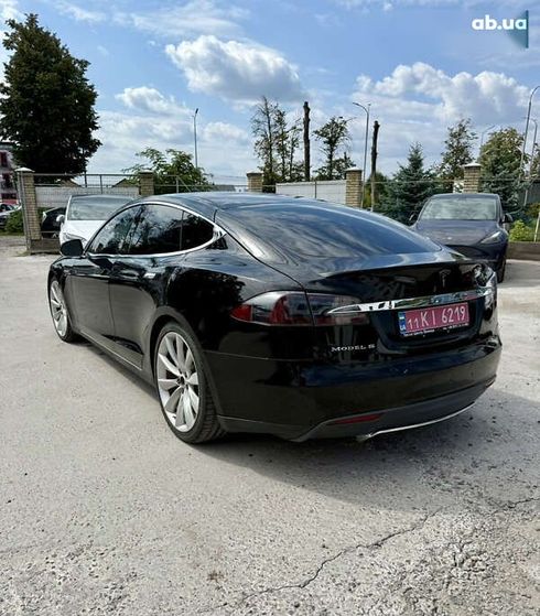 Tesla Model S 2014 - фото 17