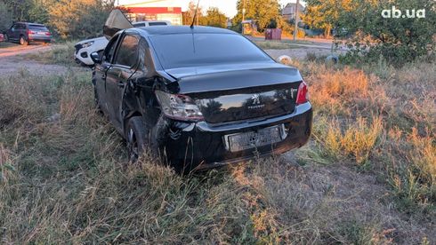 Peugeot 301 2014 - фото 2