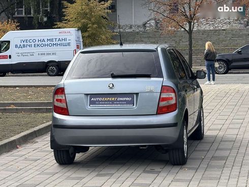 Skoda Fabia 2005 - фото 16
