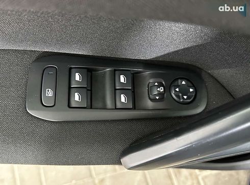 Peugeot 308 2018 - фото 7