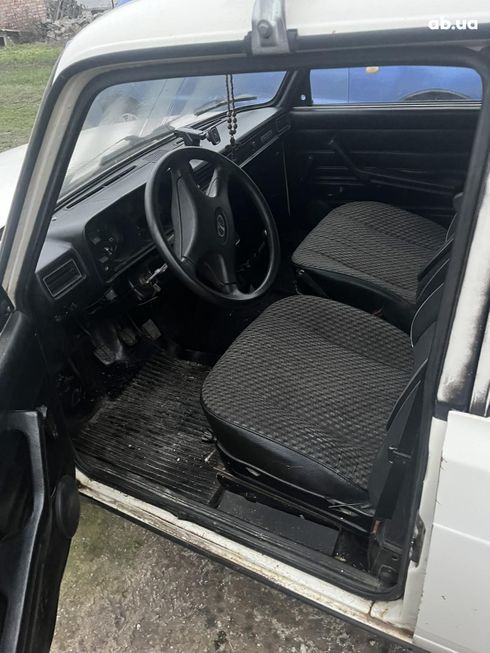 ВАЗ 2104 2000 белый - фото 8