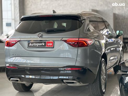 Buick Enclave 2023 серый - фото 7