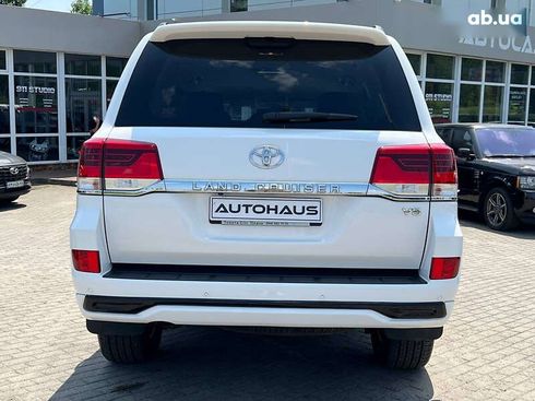 Toyota Land Cruiser 2018 - фото 7