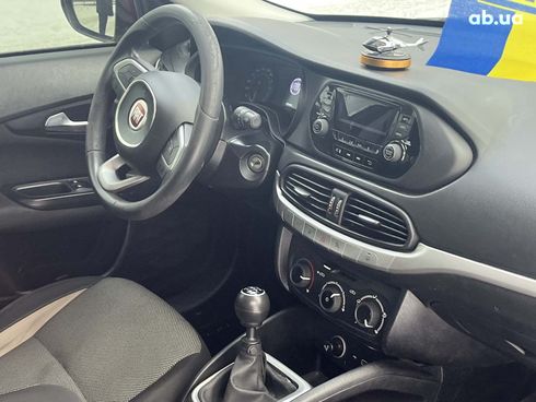 Fiat Tipo 2019 красный - фото 32