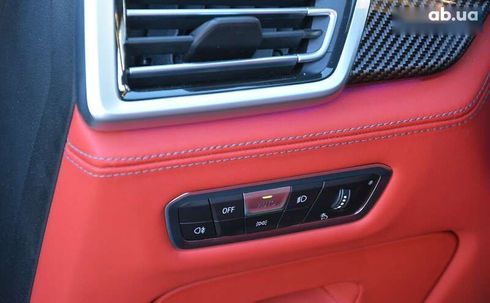 BMW X5 M 2022 - фото 27