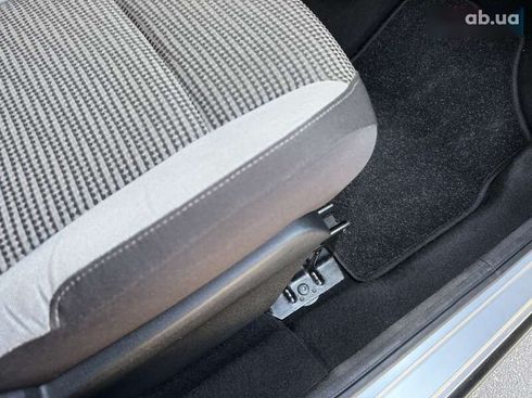 Peugeot Partner 2012 - фото 29