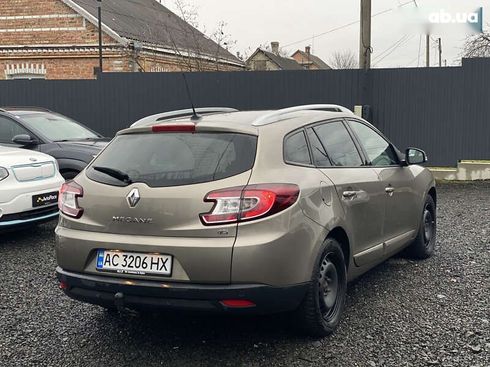Renault Megane 2012 - фото 17