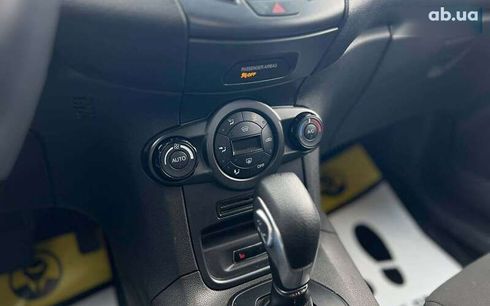 Ford Fiesta 2016 - фото 19