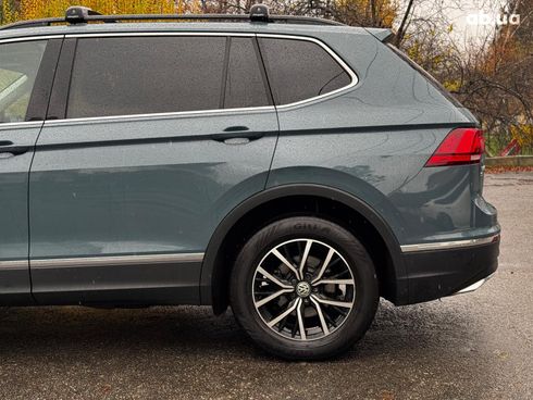 Volkswagen Tiguan 2021 синий - фото 18