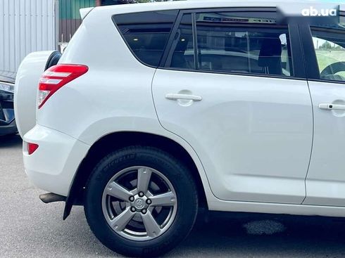 Toyota RAV4 2012 - фото 15