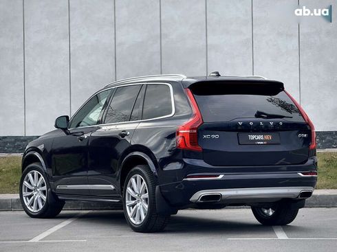 Volvo XC90 2017 - фото 11