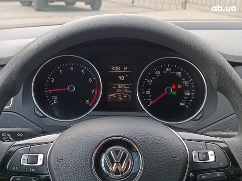 Volkswagen Jetta 2017 черный - фото 18