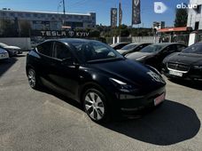 Продаж вживаних Tesla Model Y 2023 року - купити на Автобазарі