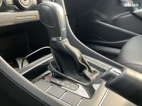 Volkswagen Passat 2017 - фото 10