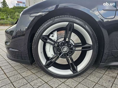 Porsche Taycan 2021 - фото 9