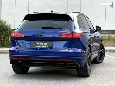 Volkswagen Touareg 2022 - фото 13