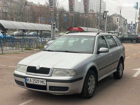 Skoda Octavia 2004 - фото 2