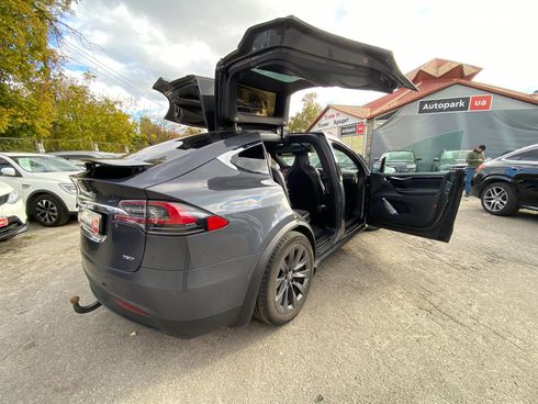 Tesla Model X 2018 серый - фото 15