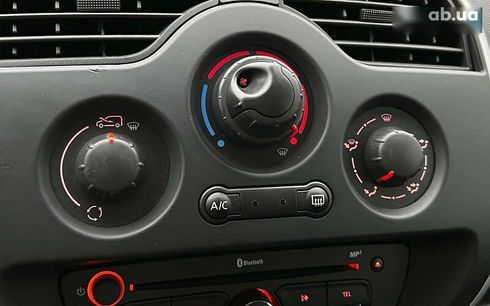 Renault Kangoo 2019 - фото 14