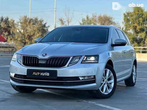 Skoda Octavia 2019 - фото 3