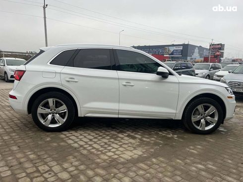 Audi Q5 2018 белый - фото 3