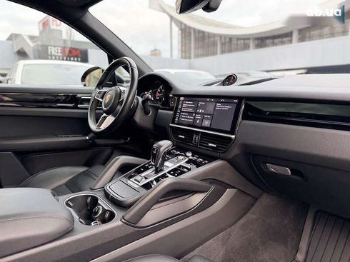 Porsche Cayenne 2019 - фото 20