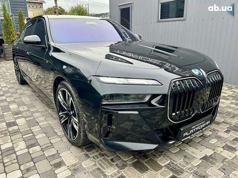 BMW i7 2023 - фото 13