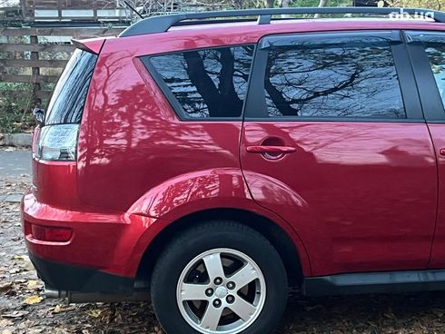 Mitsubishi Outlander 2010 красный - фото 13