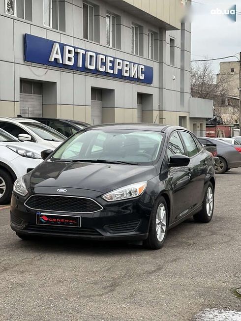 Ford Focus 2018 - фото 10
